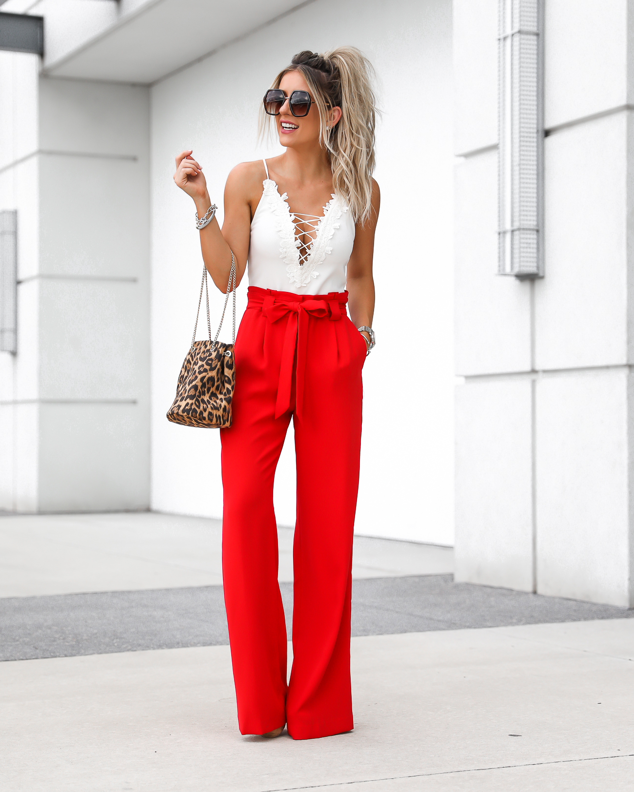 Red wide hot sale pants outfit