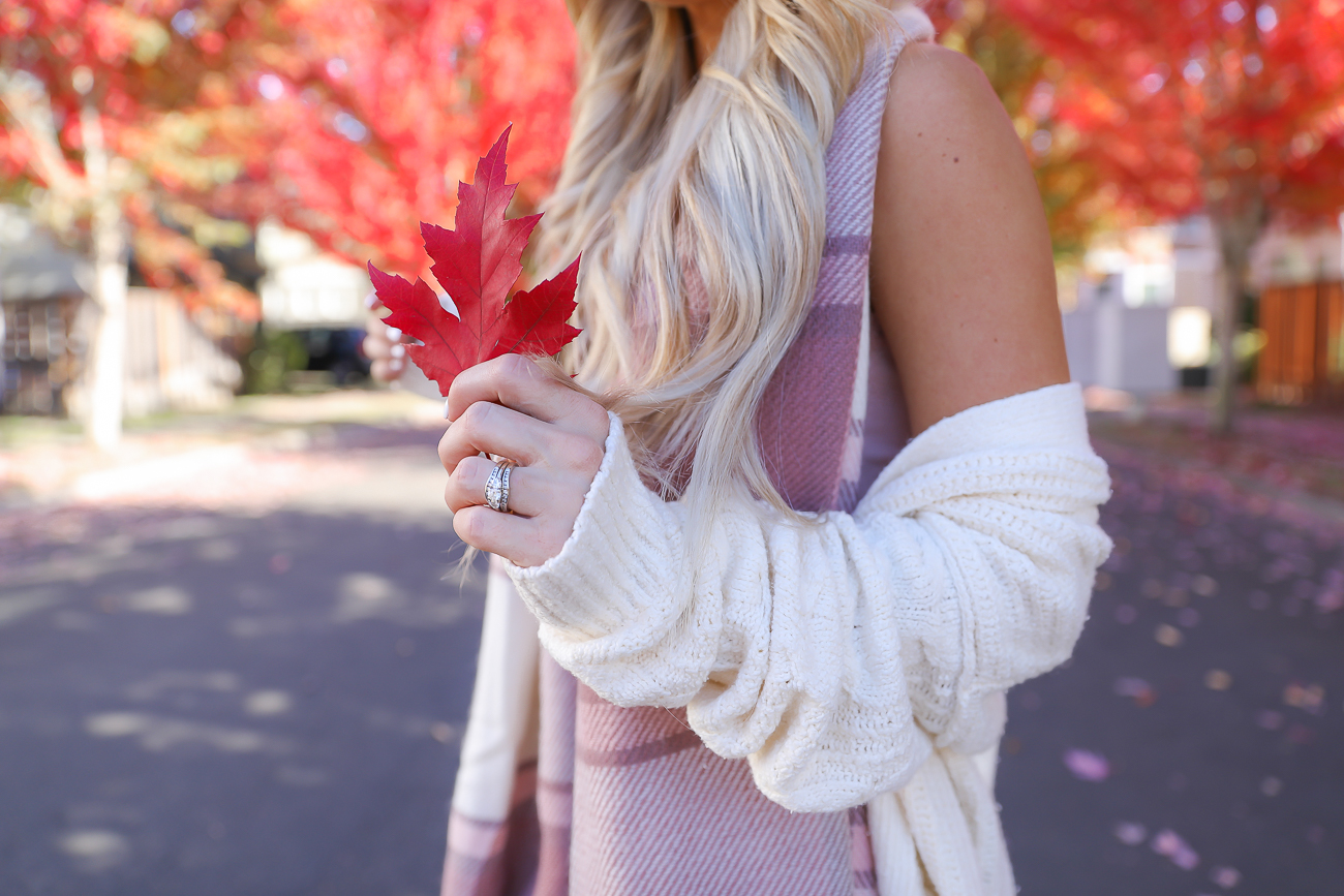 Cozy Fall outfit chunky knit Beanie Pink Plaid scarf White cardigan Fall outfit idea Portland, Oregon-2