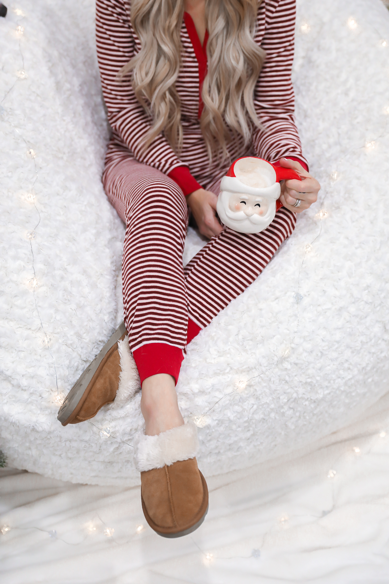 Jockey Cozy Chirstmas Pajamas King Of Christmas Flocked Tree Lovesac Bean bag White Christmas Laura Beverlin (5 of 22)