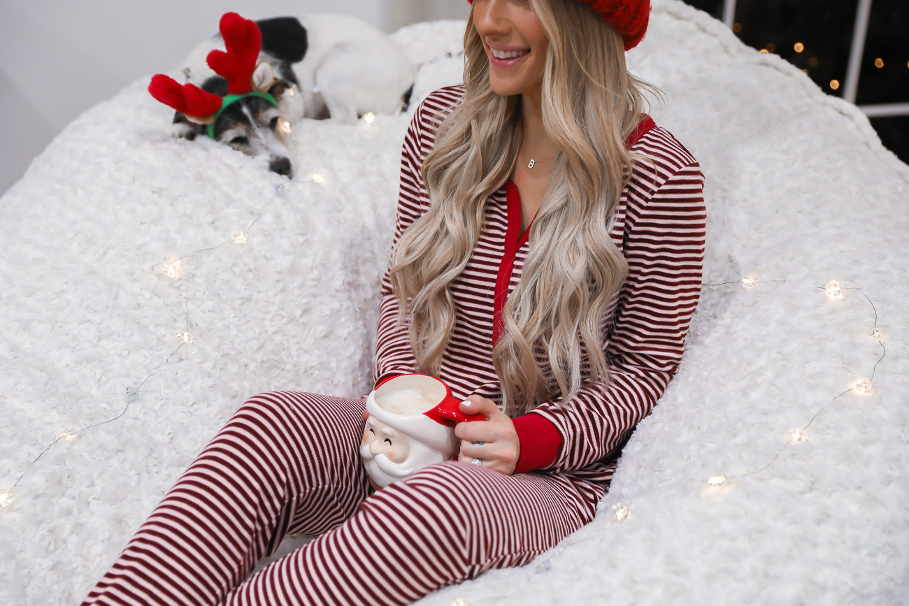 Jockey Cozy Chirstmas Pajamas King Of Christmas Flocked Tree Lovesac Bean bag White Christmas Laura Beverlin (5 of 22)