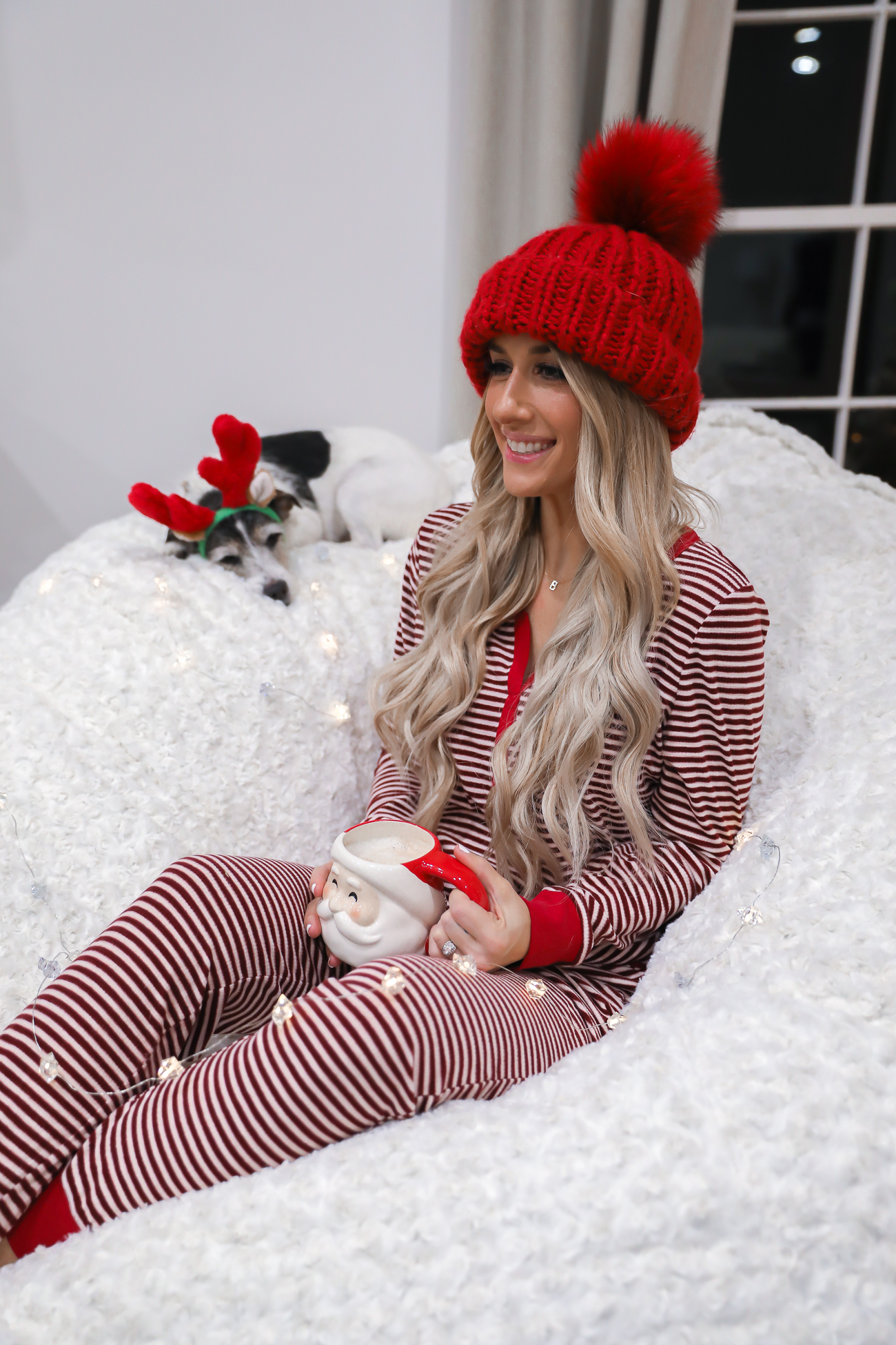 COZY CHRISTMAS PAJAMAS - Laura Beverlin