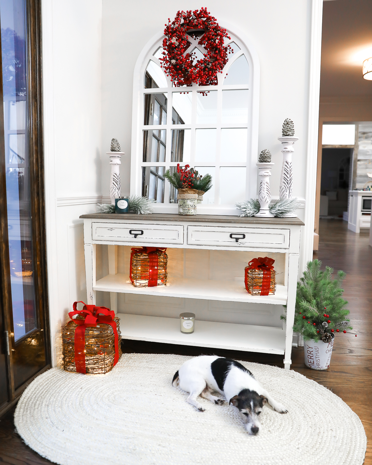 HOLIDAY HOME DECOR: FRONT ENTRY - Styled Adventures