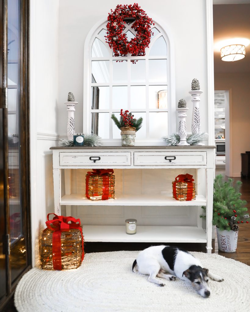 HOLIDAY HOME DECOR: FRONT ENTRY - Styled Adventures