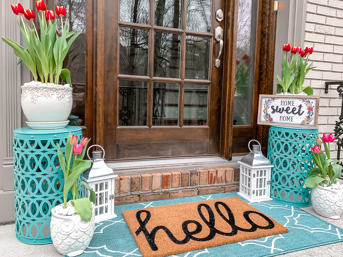 Spring summer front porch idea Front door wreath Home decor Home depot laura beverlin -17