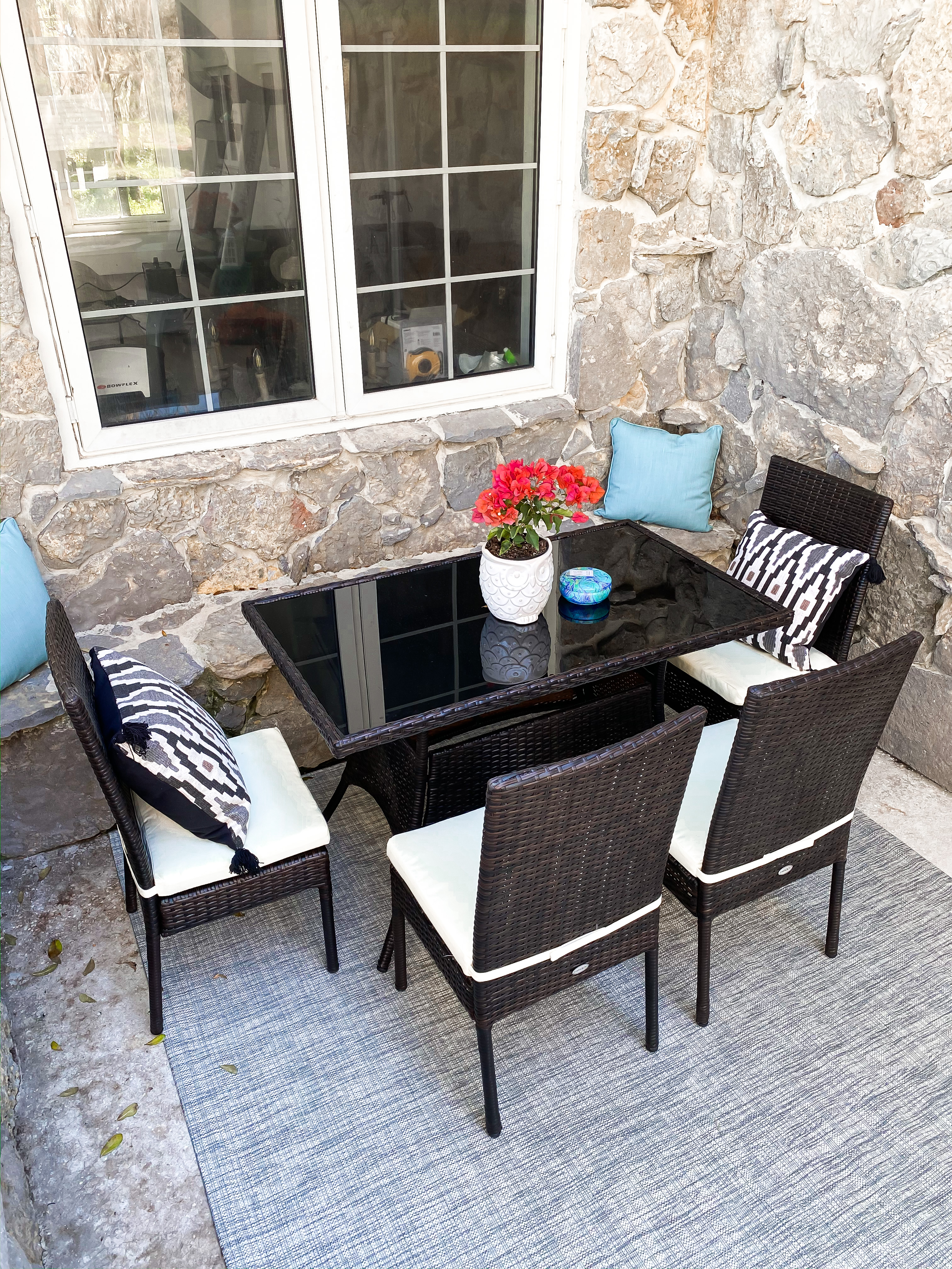 Laura Beverlin House Spring Patio Furniture7