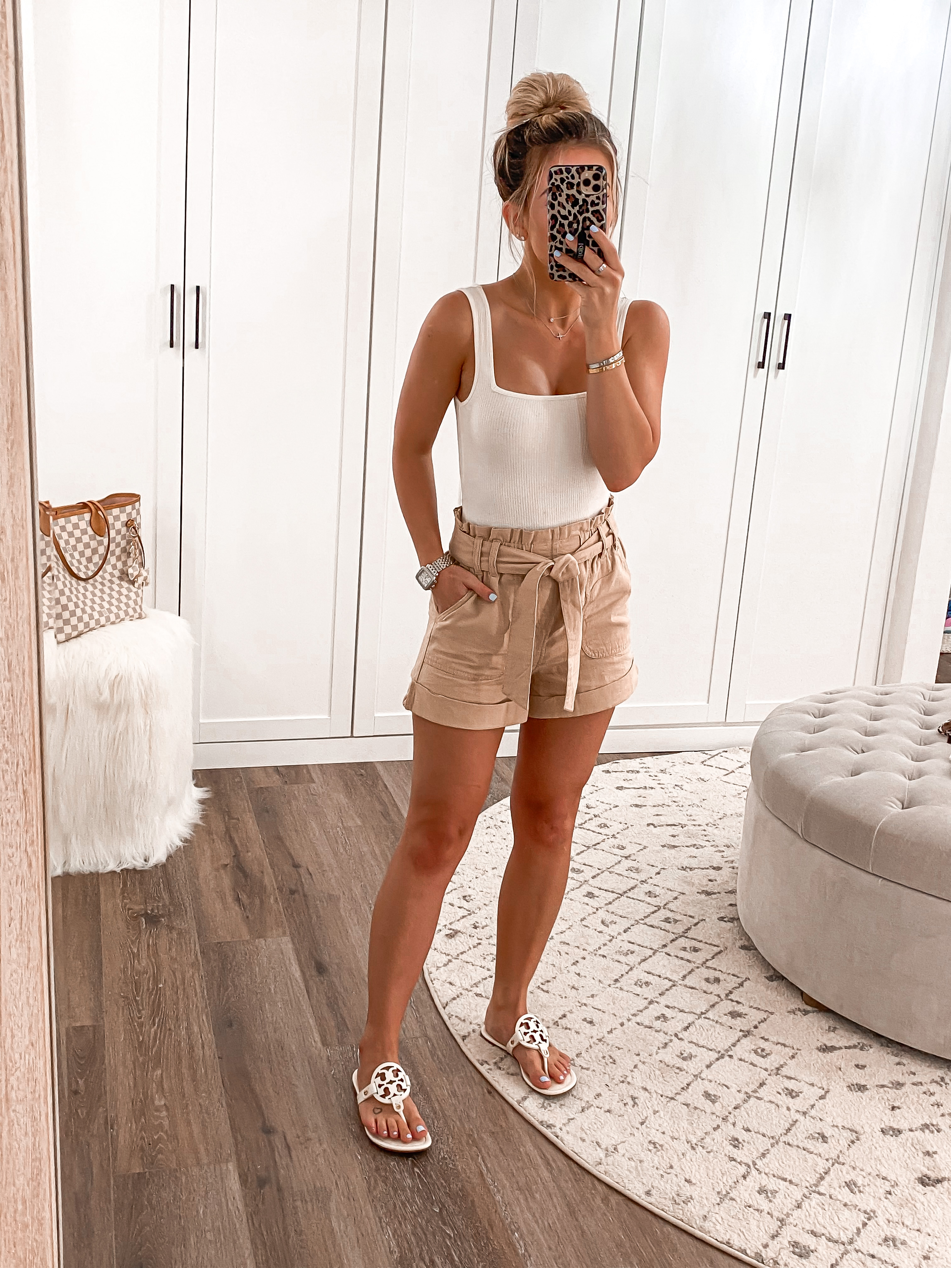 paperbag-shorts-outfit - By Lauren M