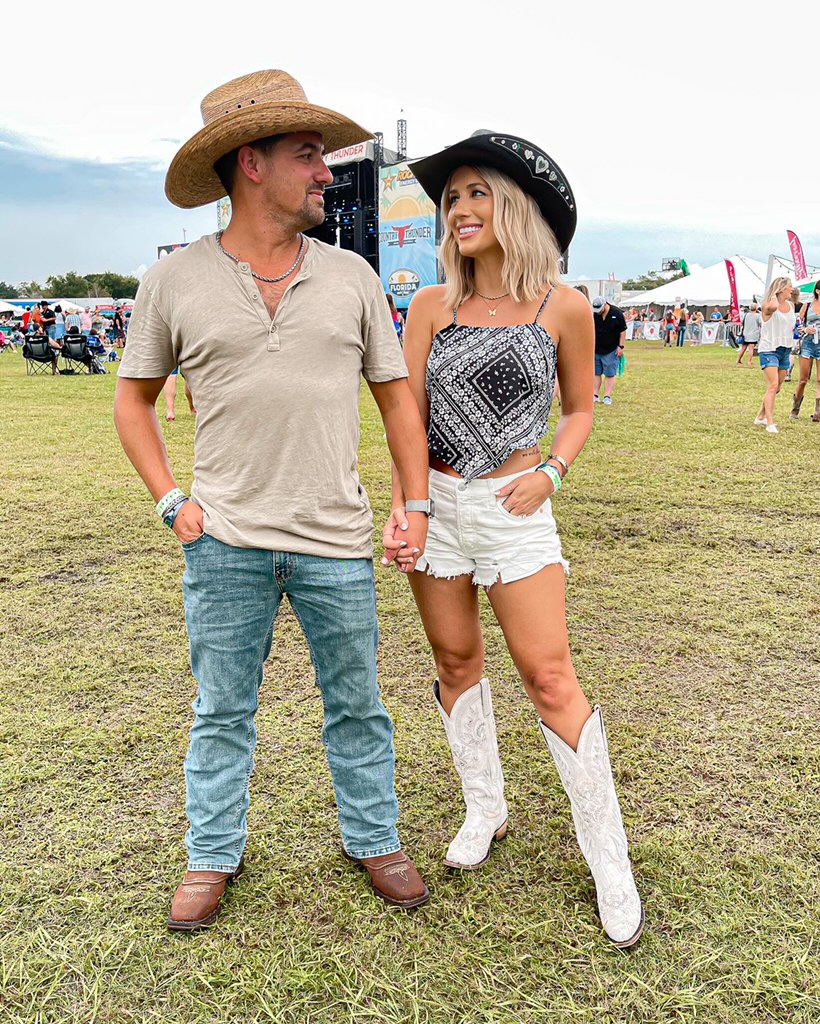 Country Concert Outfit Ideas For Women